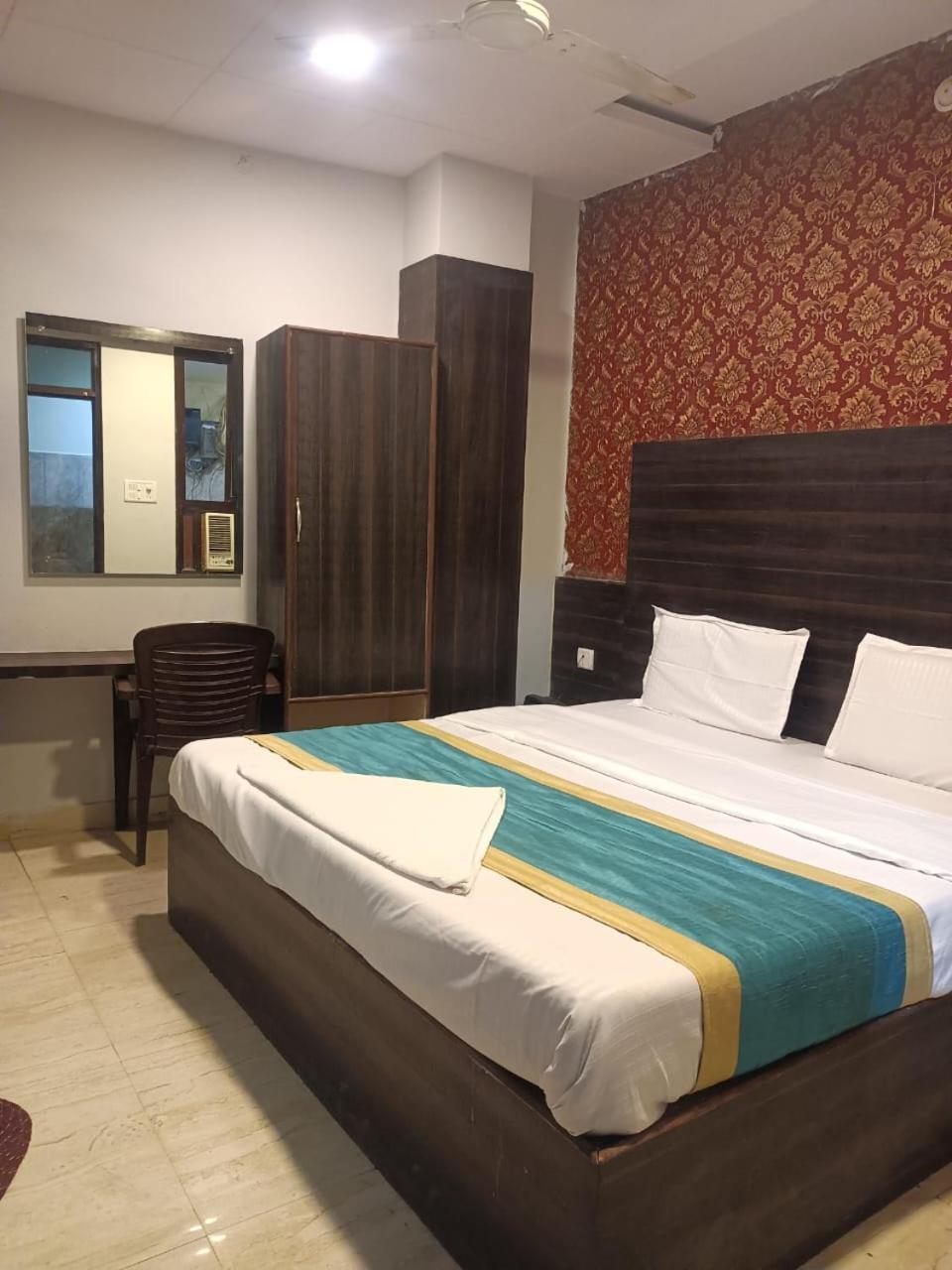 Hotel Park Avenue Lucknow Esterno foto