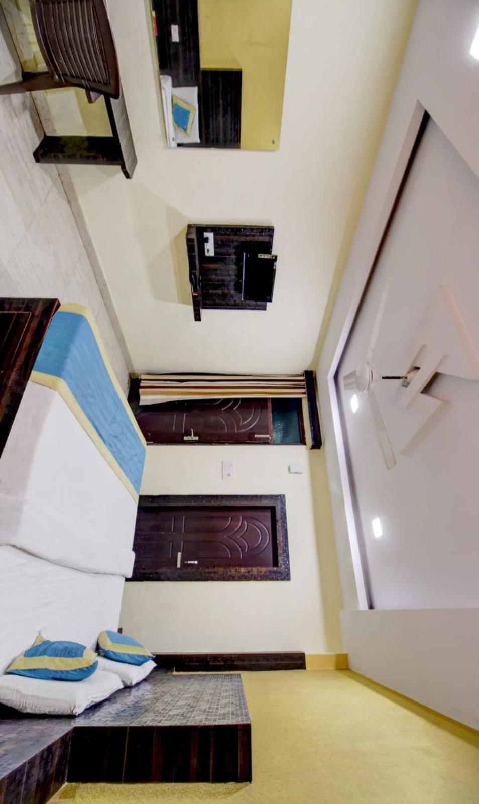 Hotel Park Avenue Lucknow Esterno foto